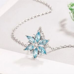 👋 Disney Frozen Snowflake Necklace | Mix And Match 3/$20